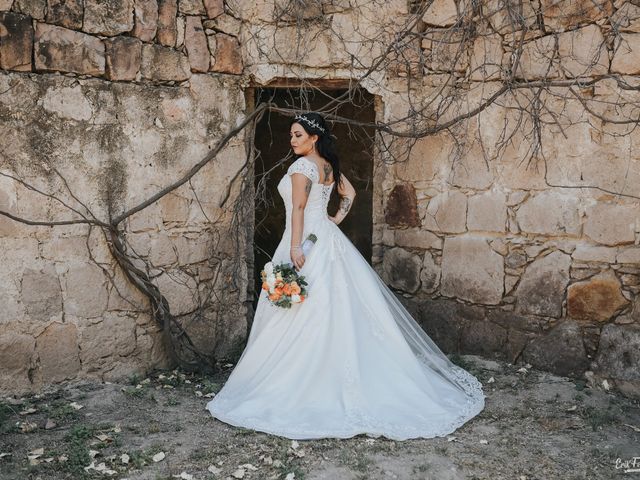 La boda de Carlos G. Castro Resendez  y Karla F. Soto Hernández  en Durango, Durango 2