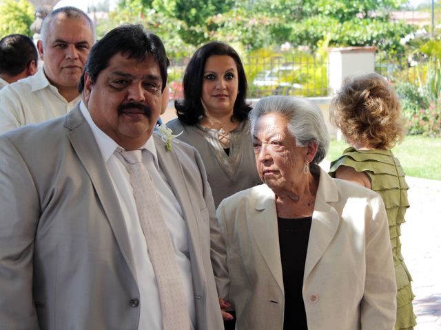 La boda de Manuel y Conchita en Emiliano Zapata, Morelos 2