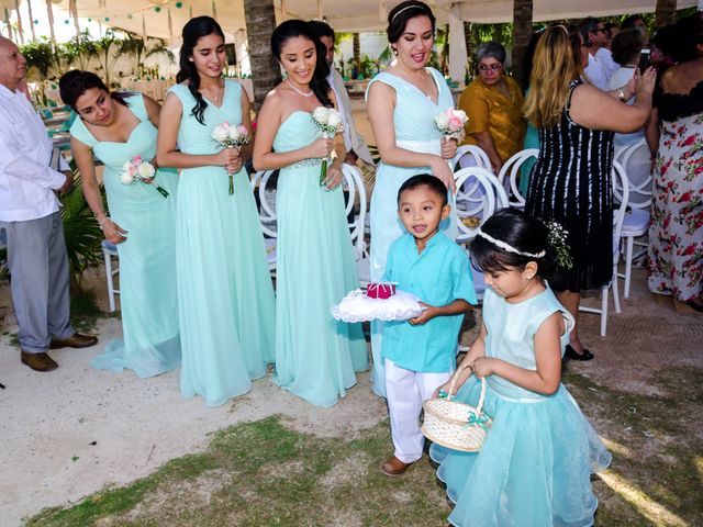 La boda de Ana y Memo en Cancún, Quintana Roo 18