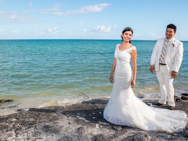 La boda de Ana y Memo en Cancún, Quintana Roo 32