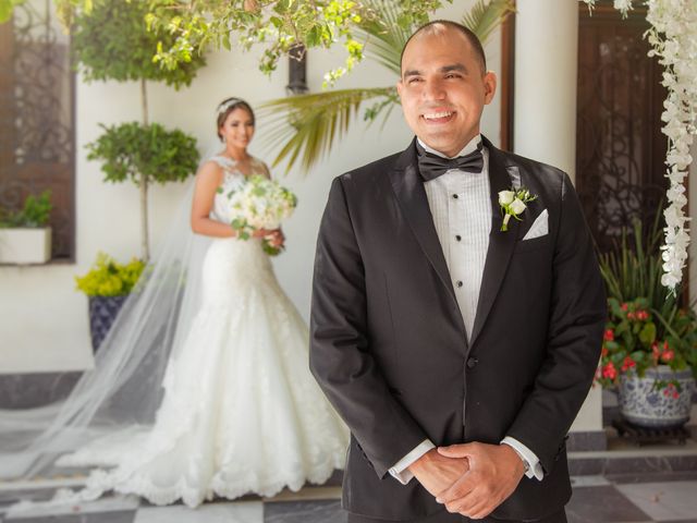 La boda de Javier y Laura en Hermosillo, Sonora 19