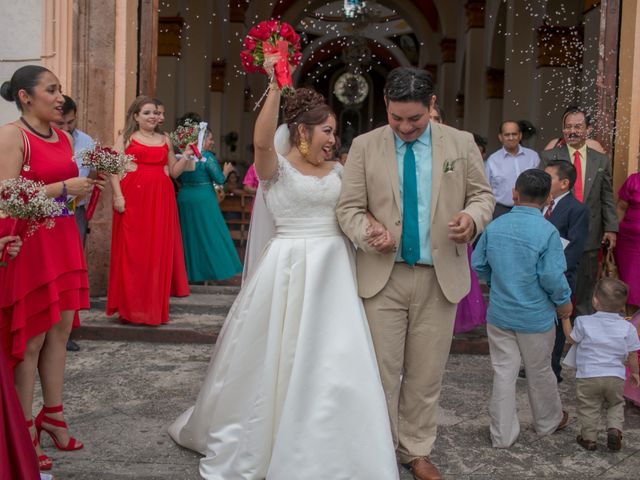 La boda de Javier y Sthefanie en San Andrés Tuxtla, Veracruz 18