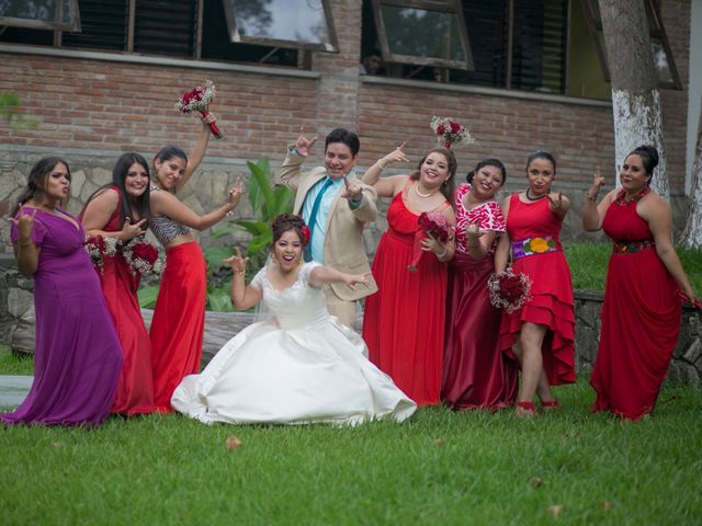 La boda de Javier y Sthefanie en San Andrés Tuxtla, Veracruz 20