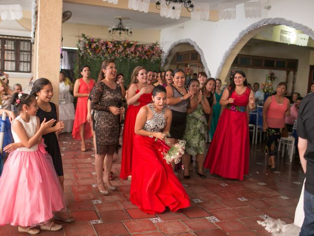 La boda de Javier y Sthefanie en San Andrés Tuxtla, Veracruz 46