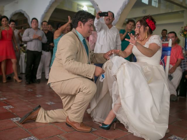 La boda de Javier y Sthefanie en San Andrés Tuxtla, Veracruz 54