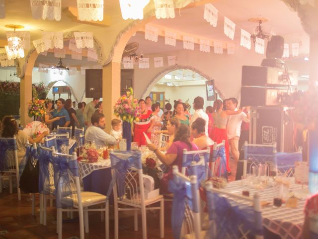 La boda de Javier y Sthefanie en San Andrés Tuxtla, Veracruz 64