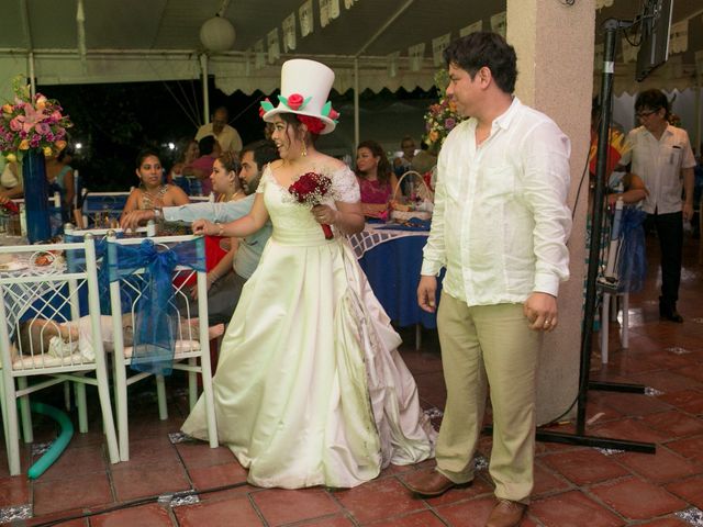 La boda de Javier y Sthefanie en San Andrés Tuxtla, Veracruz 84