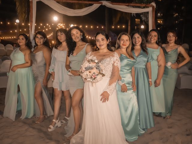 La boda de Erick y Vivi en Ixtapa Zihuatanejo, Guerrero 21