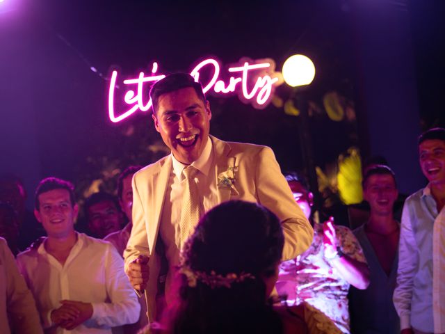 La boda de Erick y Vivi en Ixtapa Zihuatanejo, Guerrero 26