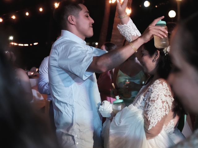 La boda de Erick y Vivi en Ixtapa Zihuatanejo, Guerrero 29
