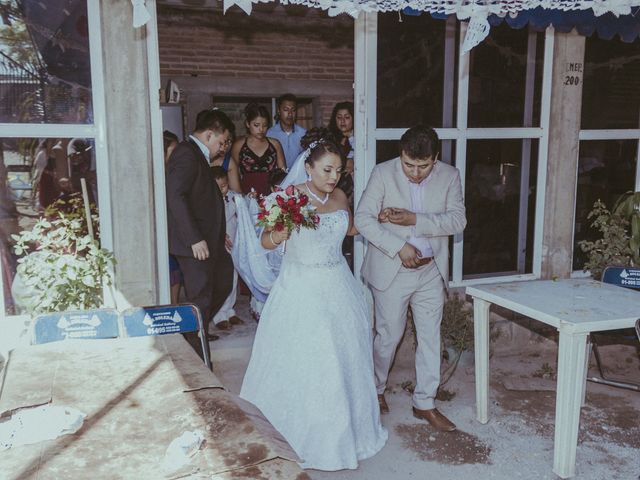 La boda de David y Adriana en San Juan del Río, Oaxaca 35