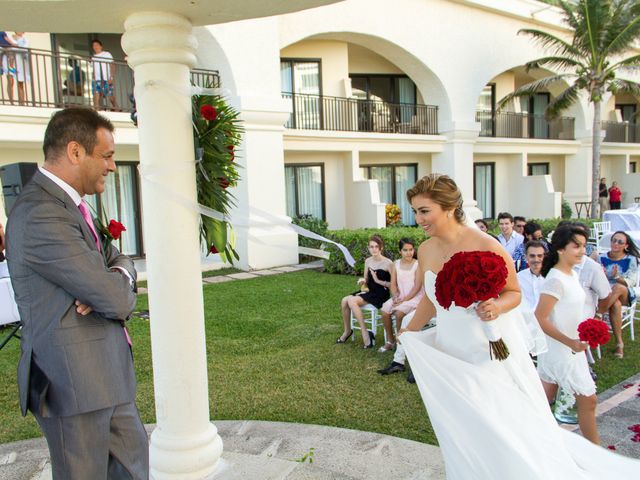 La boda de Rodrigo y Giovanna en Cancún, Quintana Roo 37