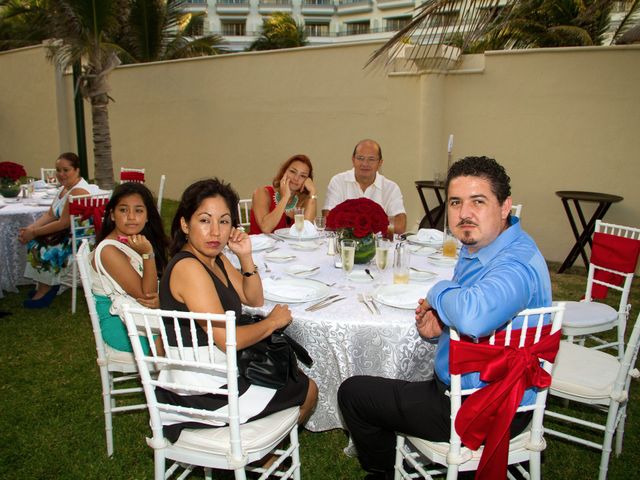 La boda de Rodrigo y Giovanna en Cancún, Quintana Roo 122
