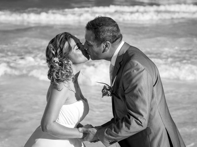 La boda de Rodrigo y Giovanna en Cancún, Quintana Roo 133