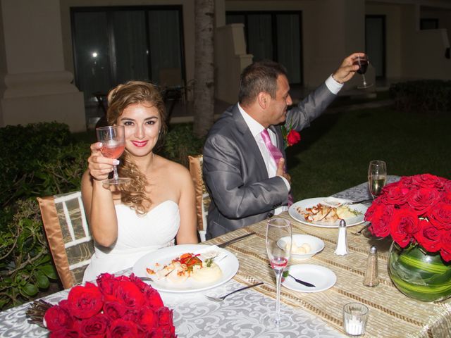 La boda de Rodrigo y Giovanna en Cancún, Quintana Roo 145