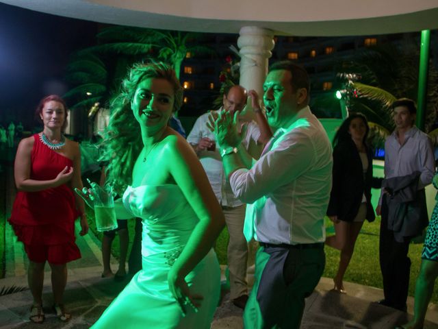 La boda de Rodrigo y Giovanna en Cancún, Quintana Roo 164