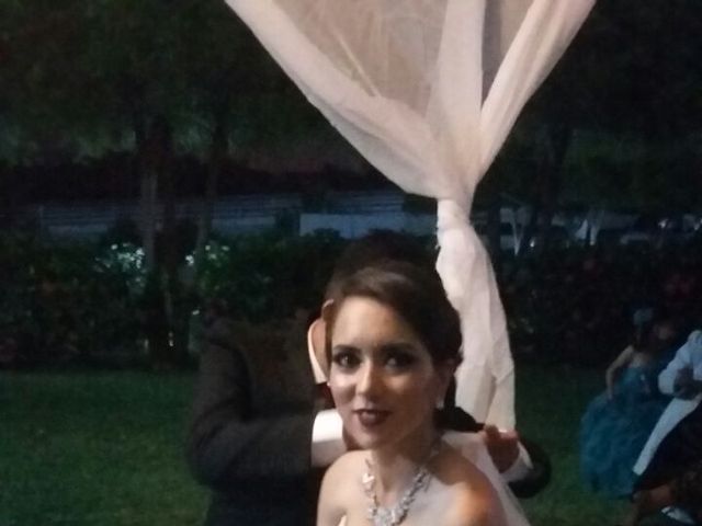 La boda de Rafael  y Gabriela  en Colima, Colima 15