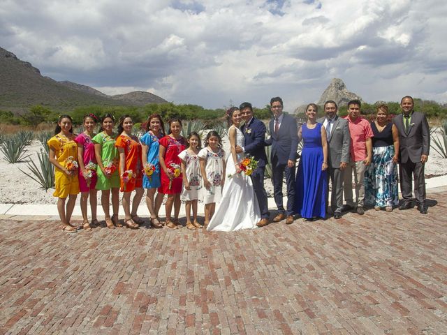 La boda de Adrian  y Mariana en Bernal, Querétaro 9