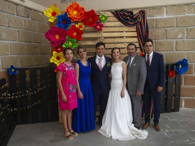 La boda de Adrian  y Mariana en Bernal, Querétaro 13
