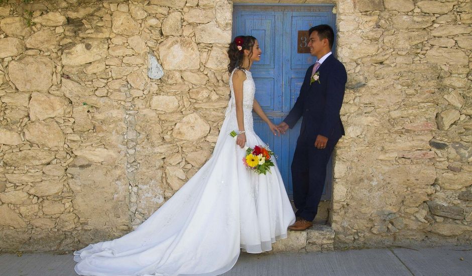La boda de Adrian  y Mariana en Bernal, Querétaro