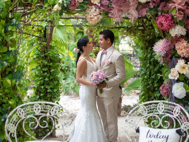 La boda de Diana y Carlos en Conkal, Yucatán 5