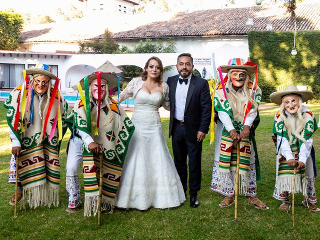 La boda de Marco y Brisa en Pátzcuaro, Michoacán 48