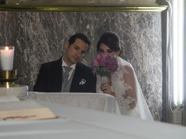 La boda de Carlos y Cecilia en León, Guanajuato 29