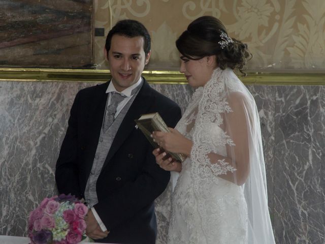 La boda de Carlos y Cecilia en León, Guanajuato 32