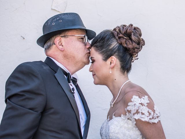 La boda de Alejandro y Sandra en Celaya, Guanajuato 13