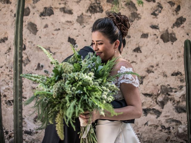 La boda de Alejandro y Sandra en Celaya, Guanajuato 25
