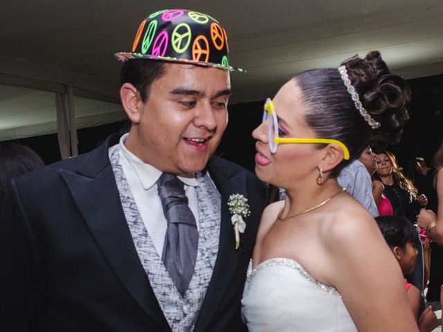 La boda de Víctor y Fabiola en San Luis Potosí, San Luis Potosí 13