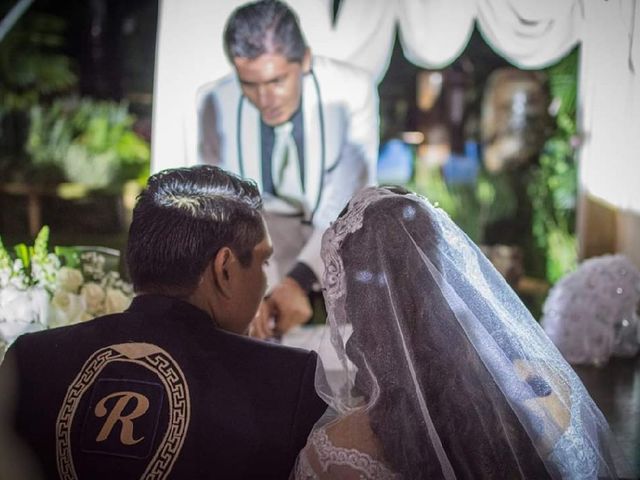 La boda de Luis Roberto  y Ana Karen en Zamora, Michoacán 14