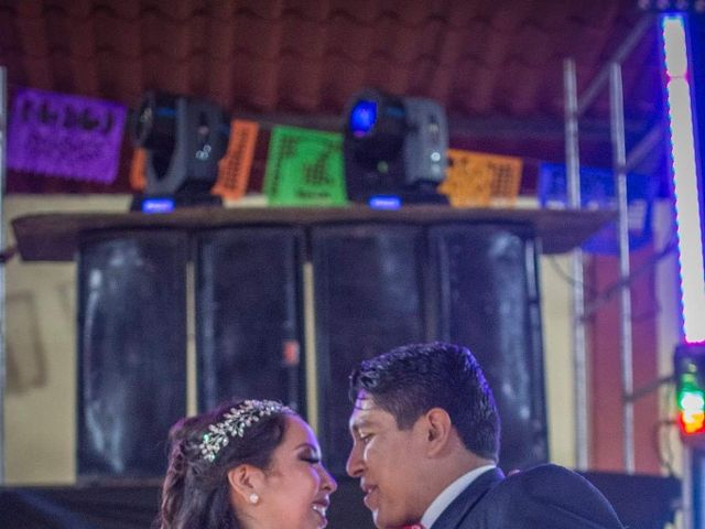 La boda de Luis Roberto  y Ana Karen en Zamora, Michoacán 16