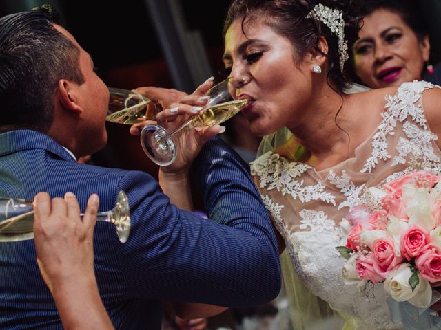 La boda de Sergio y Adriana en Tapachula, Chiapas 24