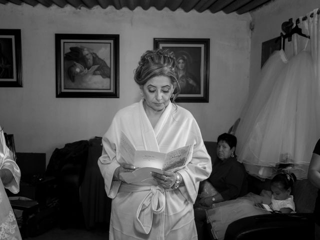 La boda de Andrés y Ana Paulina en Iztapalapa, Ciudad de México 28