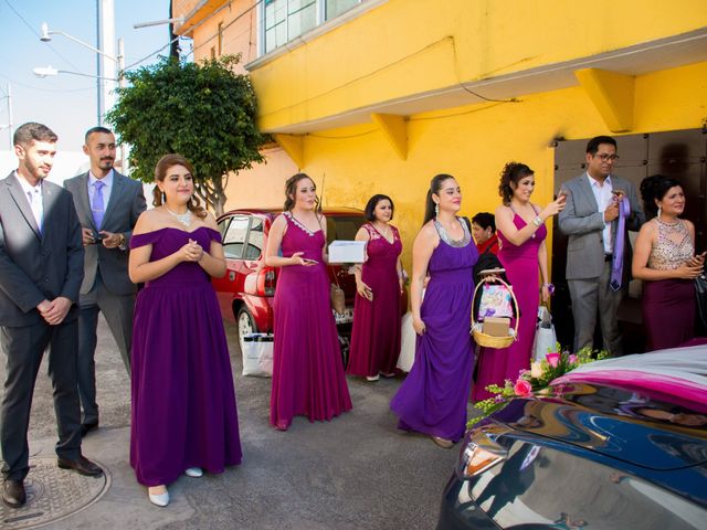 La boda de Andrés y Ana Paulina en Iztapalapa, Ciudad de México 35