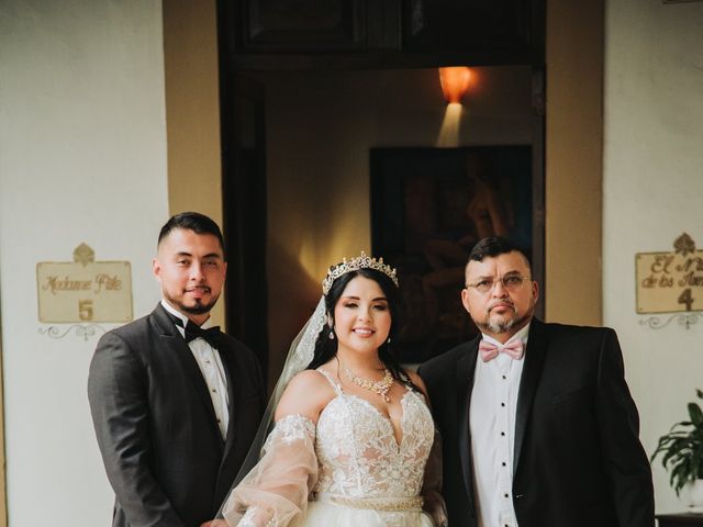 La boda de Carlos y Tris en Guadalajara, Jalisco 20