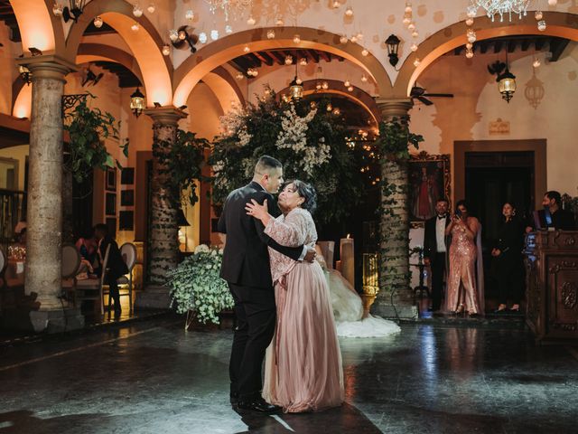 La boda de Carlos y Tris en Guadalajara, Jalisco 41