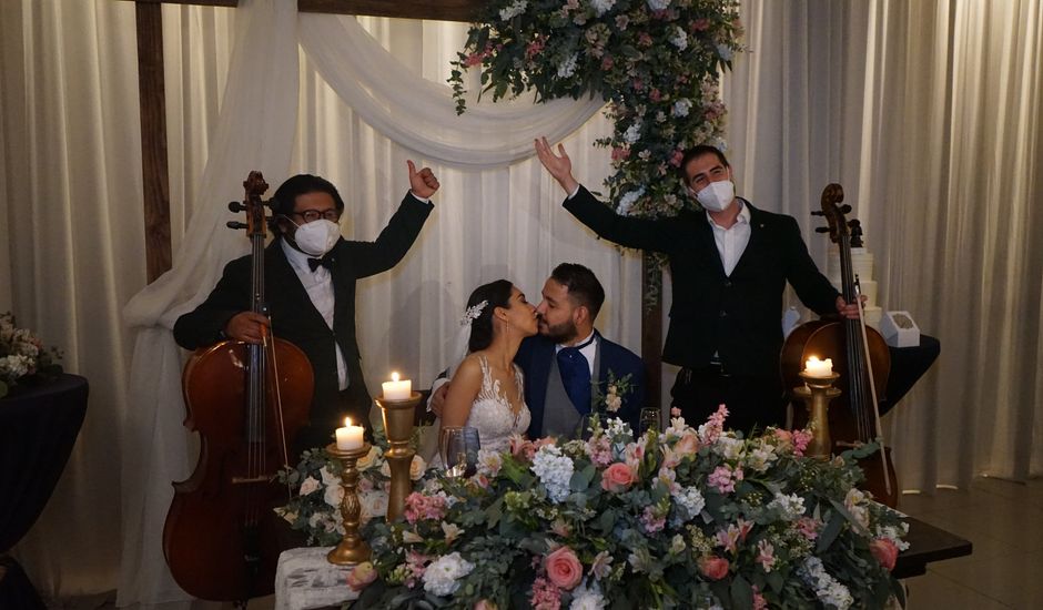 La boda de Mesach y Karla en Tijuana, Baja California