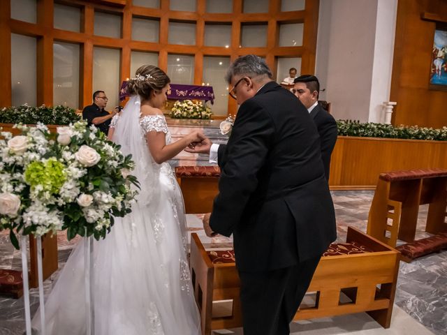 La boda de Julio y Crystel en Boca del Río, Veracruz 12