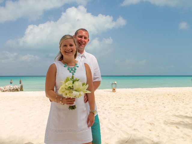 La boda de John y Sarah en Isla Mujeres, Quintana Roo 11