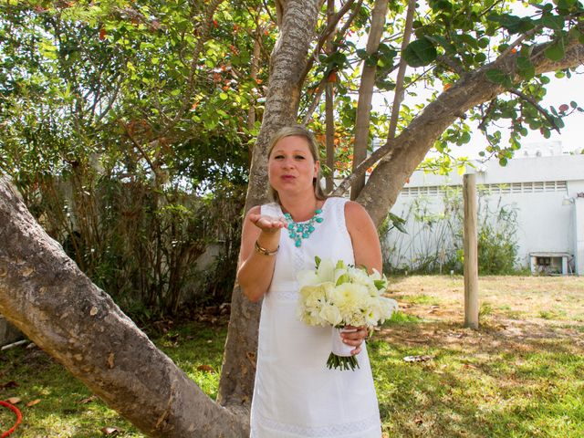 La boda de John y Sarah en Isla Mujeres, Quintana Roo 15