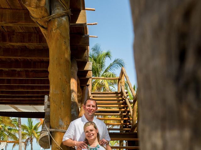 La boda de John y Sarah en Isla Mujeres, Quintana Roo 23
