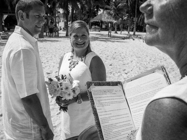 La boda de John y Sarah en Isla Mujeres, Quintana Roo 28