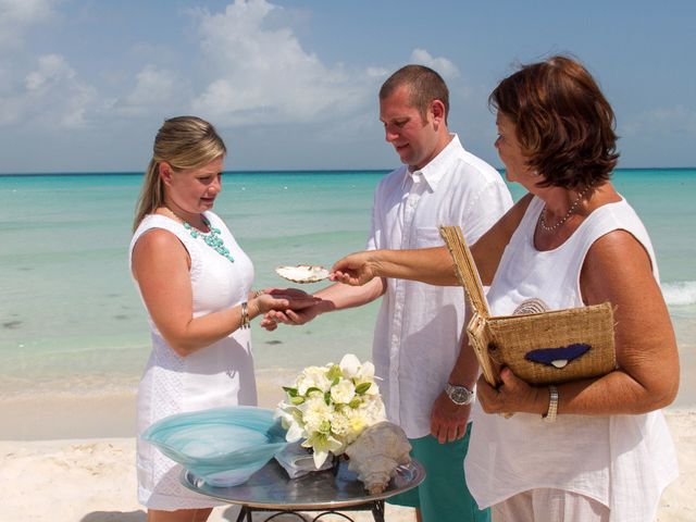 La boda de John y Sarah en Isla Mujeres, Quintana Roo 35