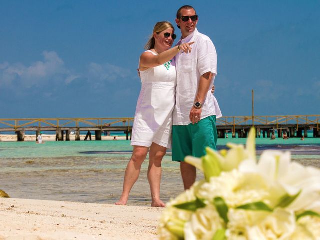 La boda de John y Sarah en Isla Mujeres, Quintana Roo 62