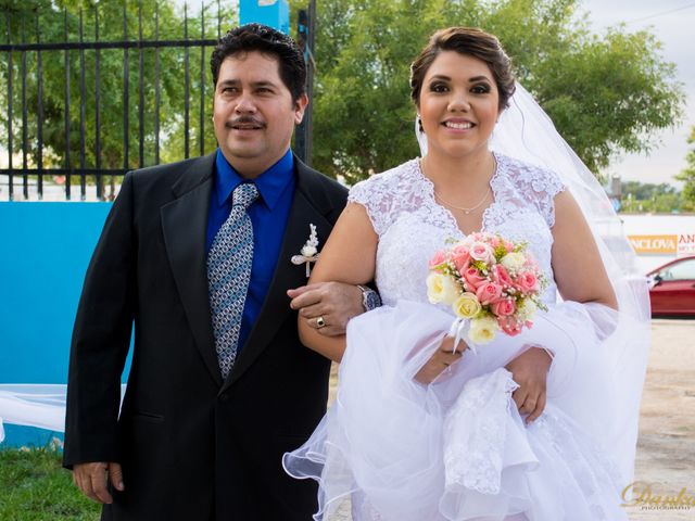 La boda de Angel y Daniela en Monclova, Coahuila 17