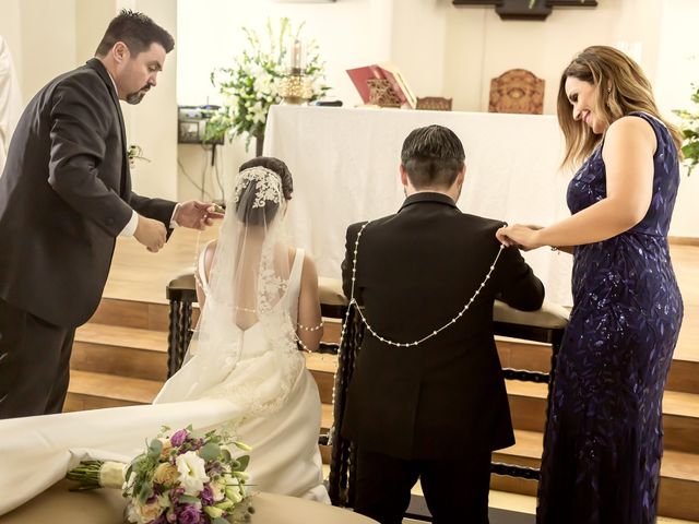 La boda de Carlos y Carolina en Hermosillo, Sonora 24