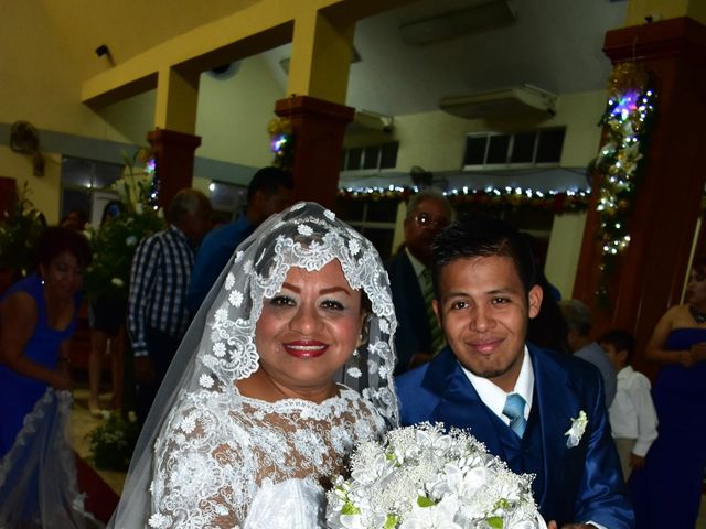 La boda de Rodolfo  y Santa  en Poza Rica, Veracruz 7