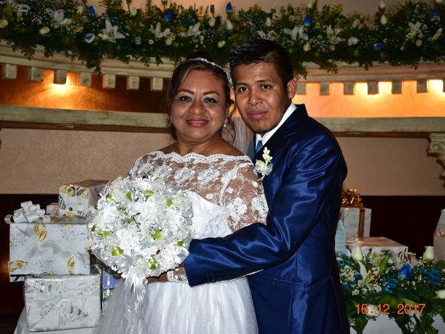 La boda de Rodolfo  y Santa  en Poza Rica, Veracruz 16